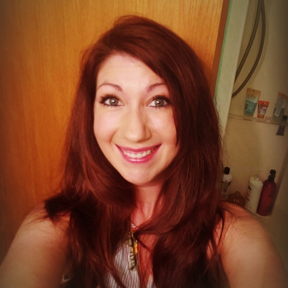 Meet your Posher, Vanessa - Picture 1 of 1